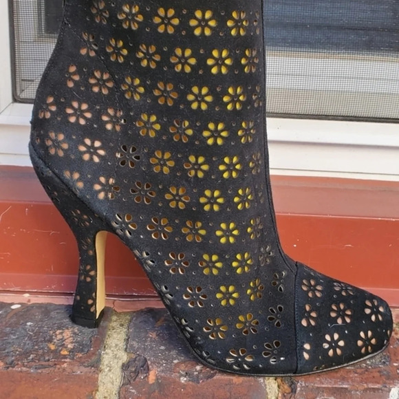 Hale Bob cut out ‎ booties 10 NEW - Picture 5 of 13